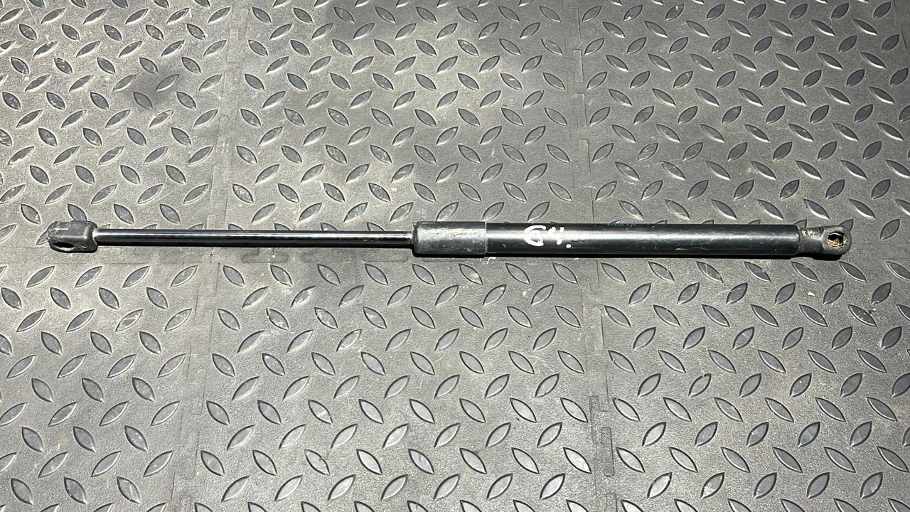 Амортизатор двери багажника Opel Astra/H 2004-2014