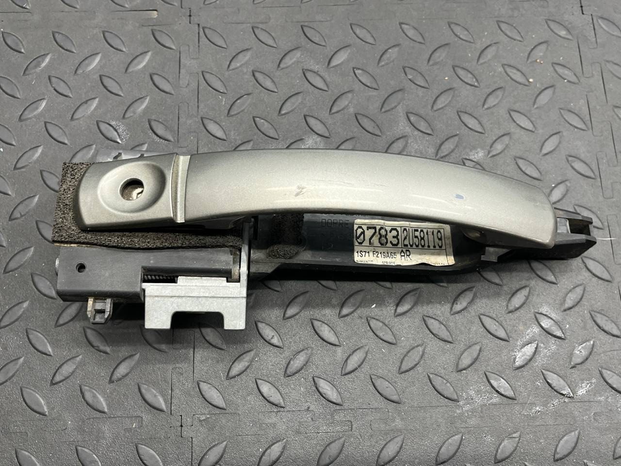 Ручка двери передняя левая Ford Mondeo/3 2000-2007