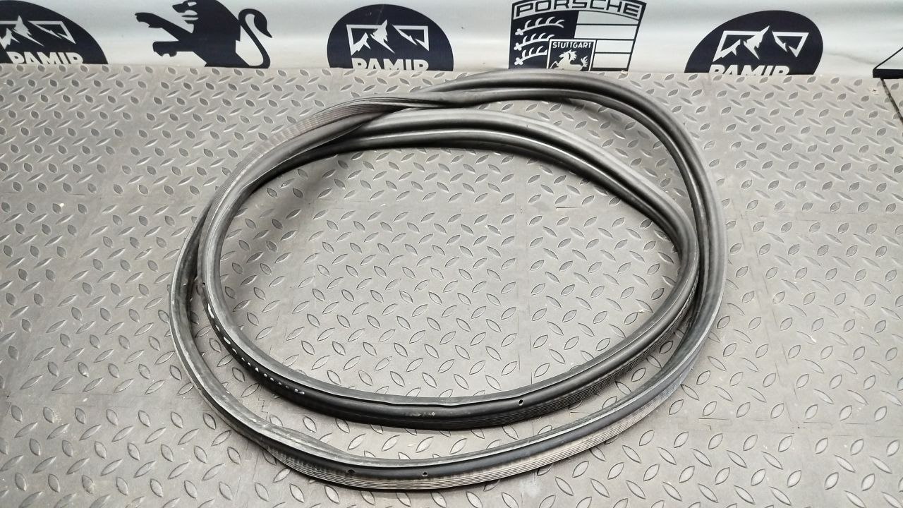 Уплотнитель крышки багажника Ford Mondeo/3 2000-2007