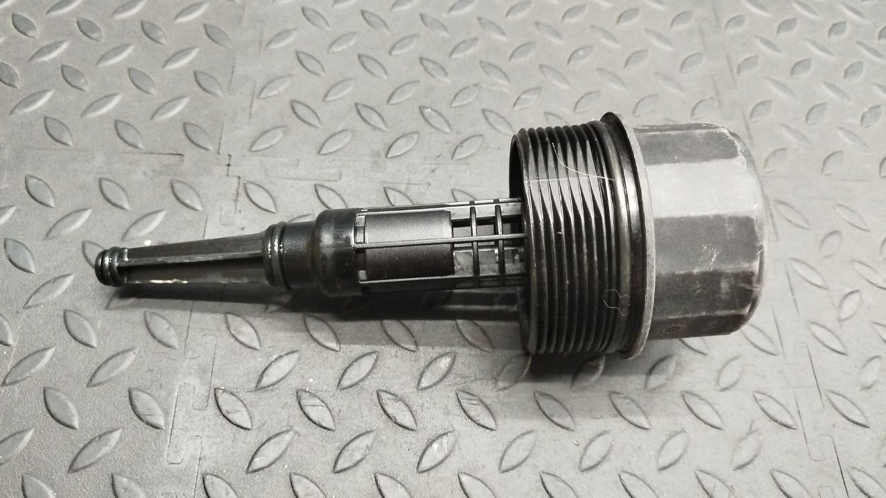 Крышка корпуса масляного фильтра Mercedes E/W211 2002-2009