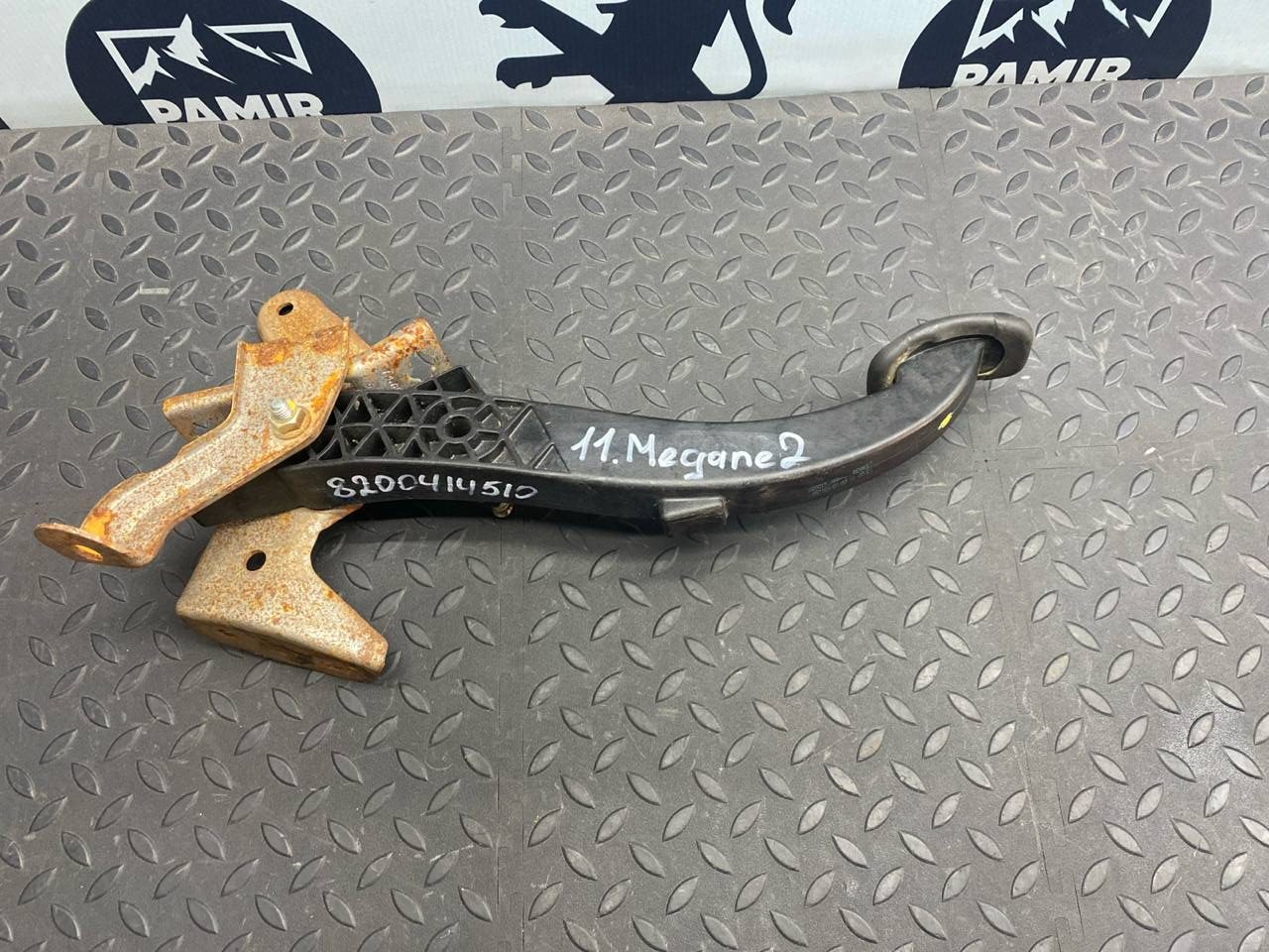 Педаль сцепления Renault Megane/2 2002-2009