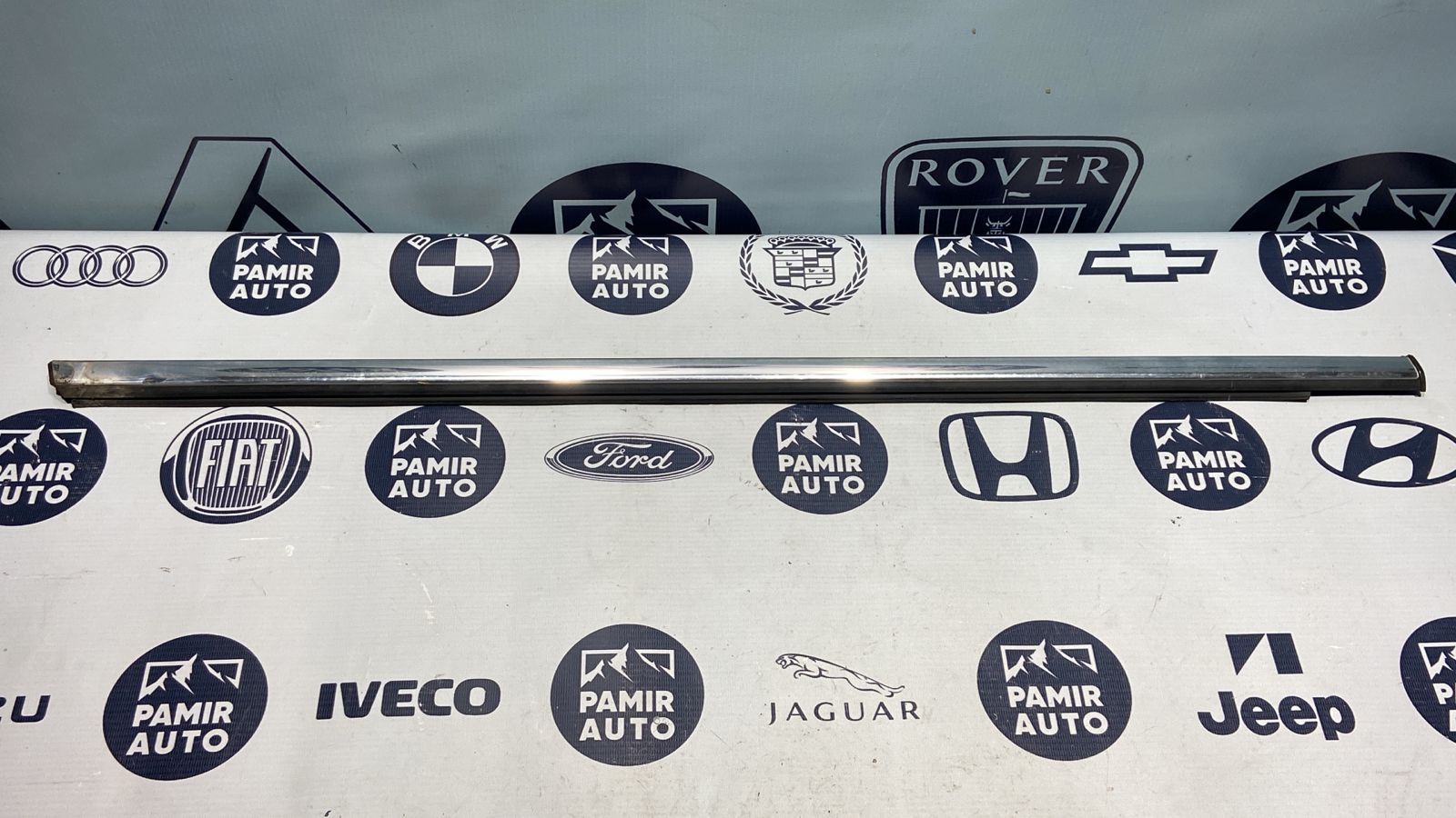 Уплотнитель двери передний правый Opel Vectra/C 2002-2008