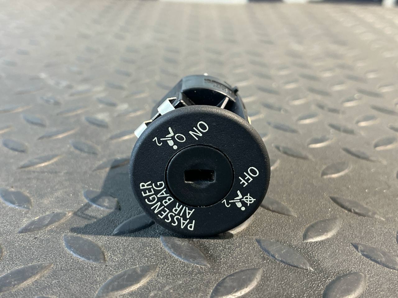 Переключатель AIR BAG BMW 3/E90 2004-2013