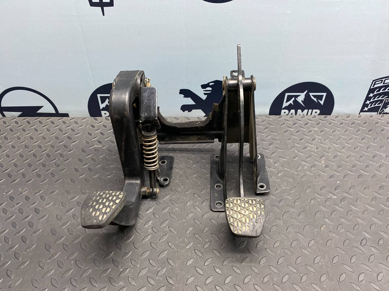 Блок педалей (Тормоз/Сцепление) Mercedes Vito/W638 1996-2003