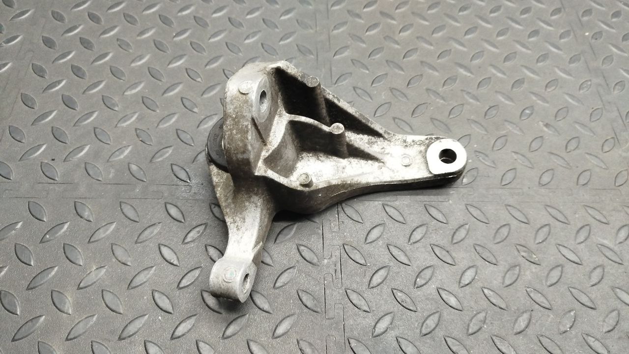 Кронштейн КПП Ford Focus/2 2004-2011