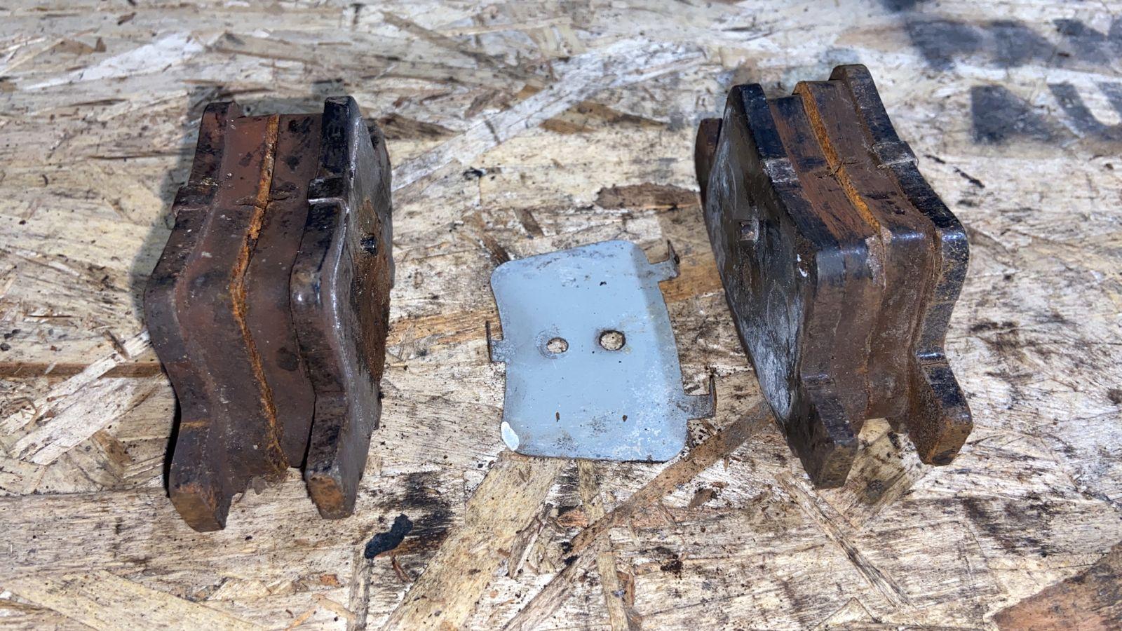 Колодки тормозные задние Ford Mondeo/3 2000-2007