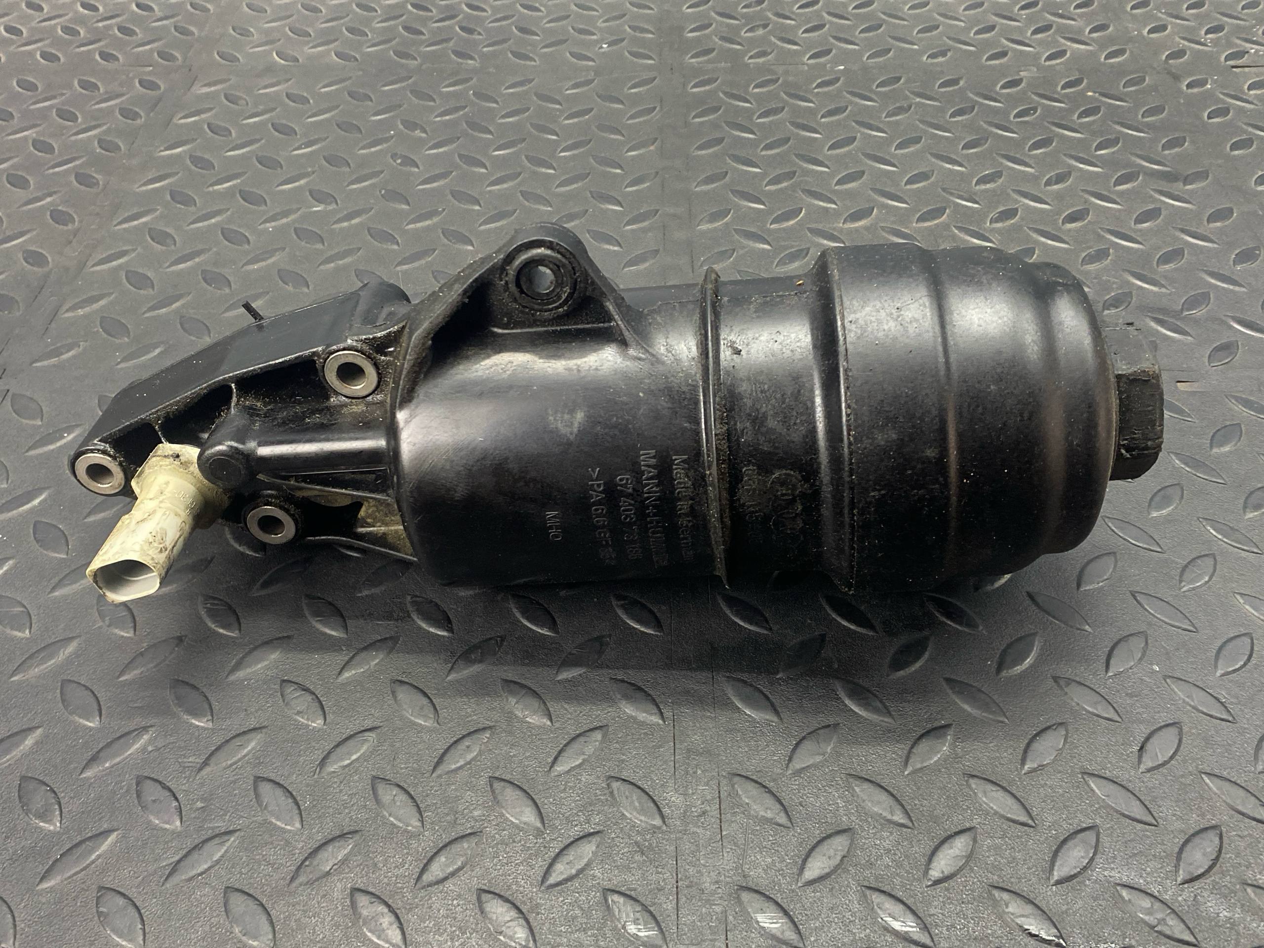 Корпус масляного фильтра Audi A6/C7 2011–2018