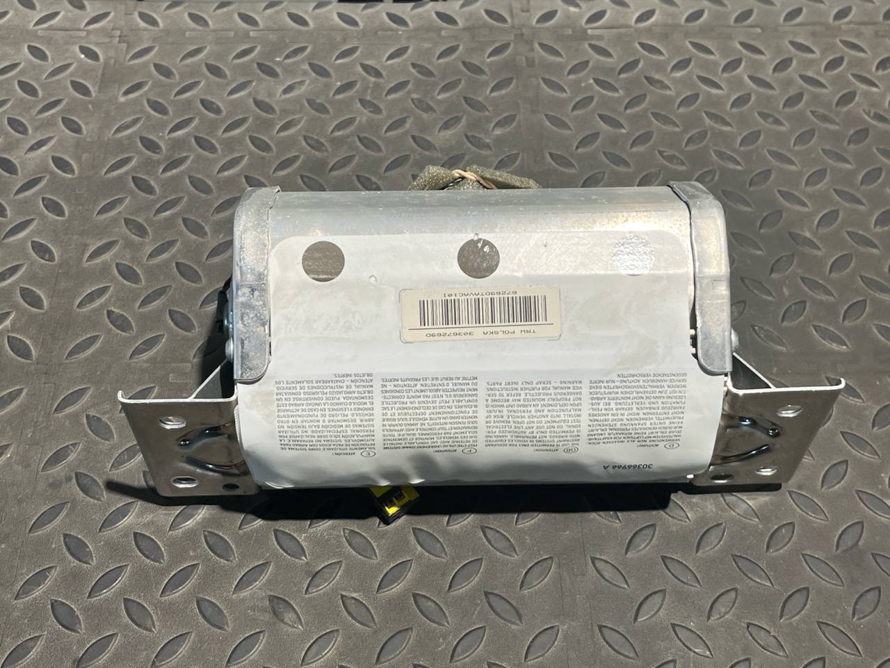 Подушка безопасности в торпедо BMW 3/E90 2004-2013