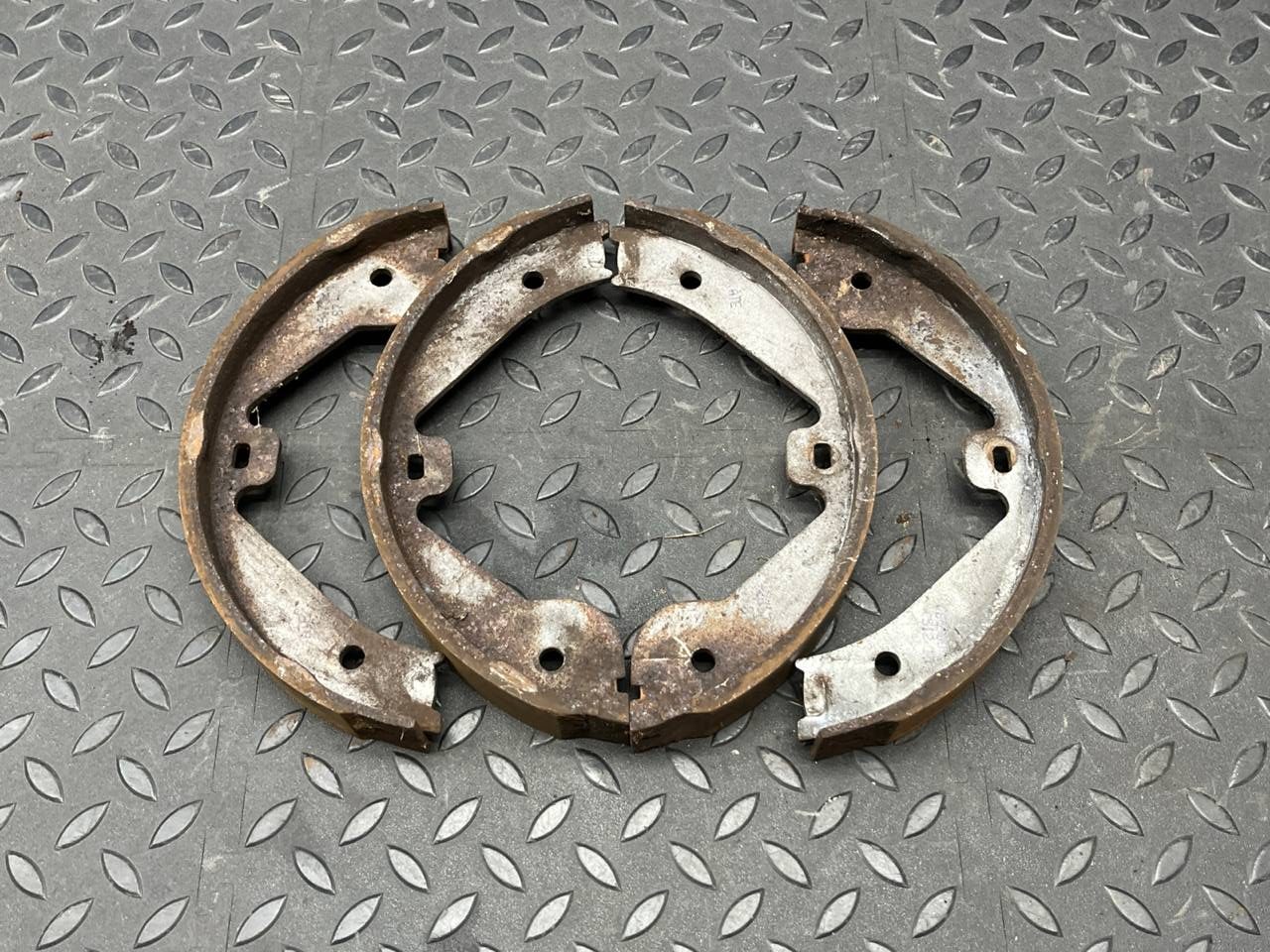 Колодки стояночного тормоза Mercedes M/W164 2005-2011