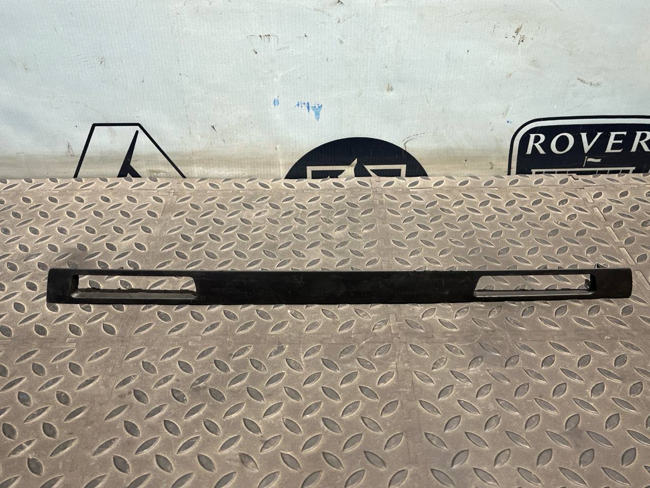 Накладка на торпедо BMW 3/E90 2004-2013