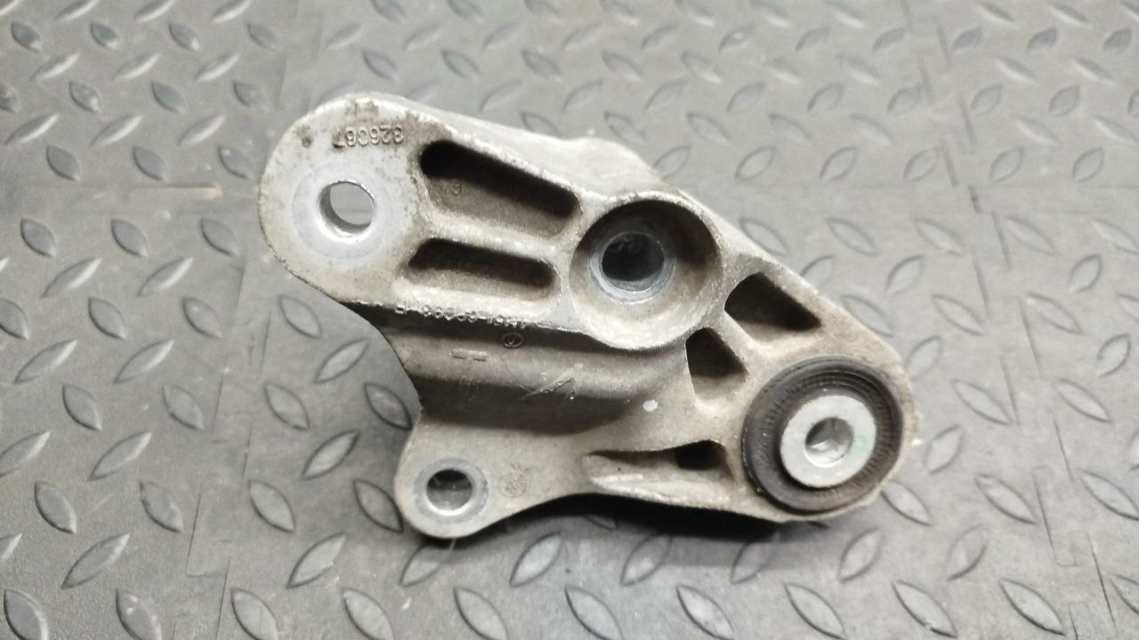 Кронштейн опоры двигателя Ford Focus/2 2004-2011