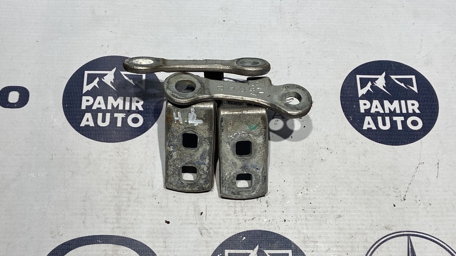 Петля двери передняя левая Opel Vectra/C 2002-2008