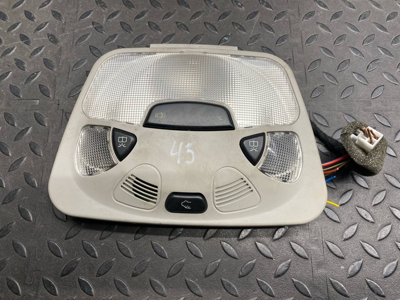 Плафон салонный Mercedes C/W203 2000-2008