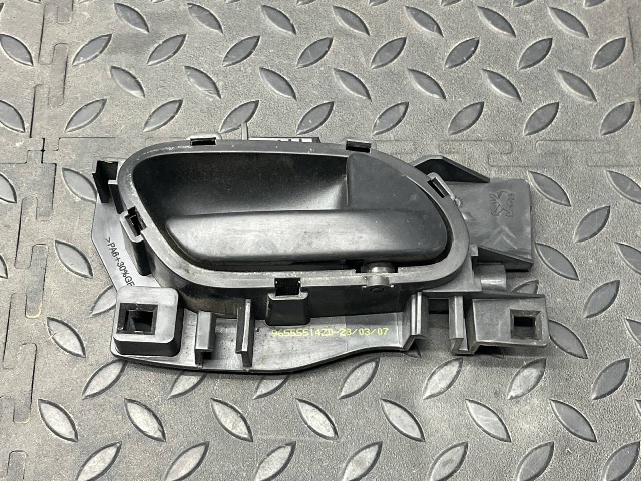 Ручка двери передняя правая Peugeot Expert/2 2007-2016