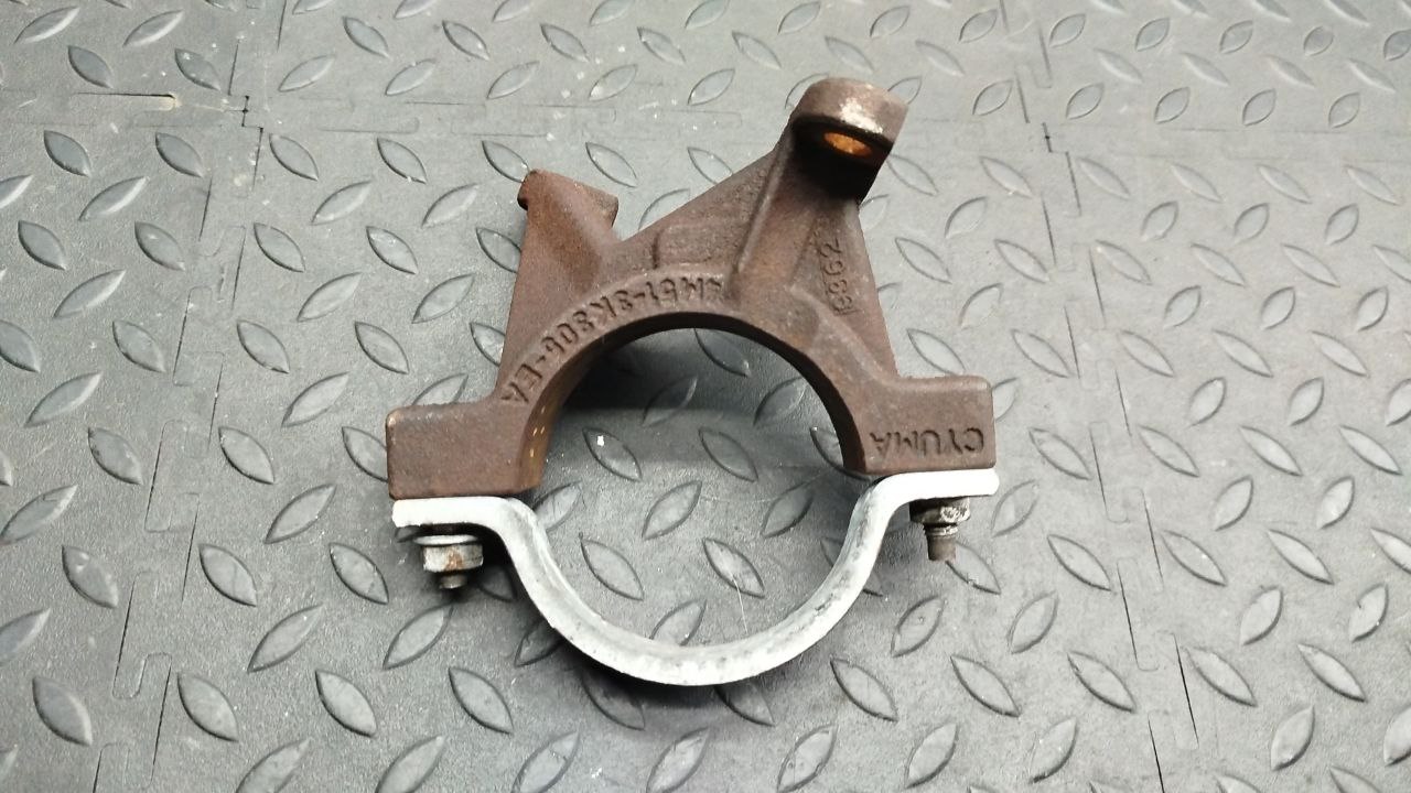 Кронштейн полуоси Ford Focus/2 2004-2011