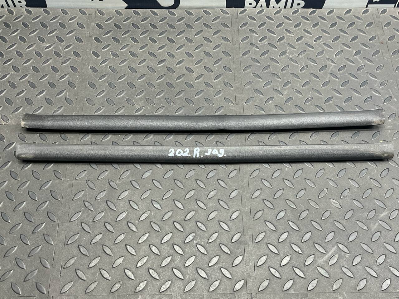 Уплотнитель двери задний Mercedes C/W202 1993-2001