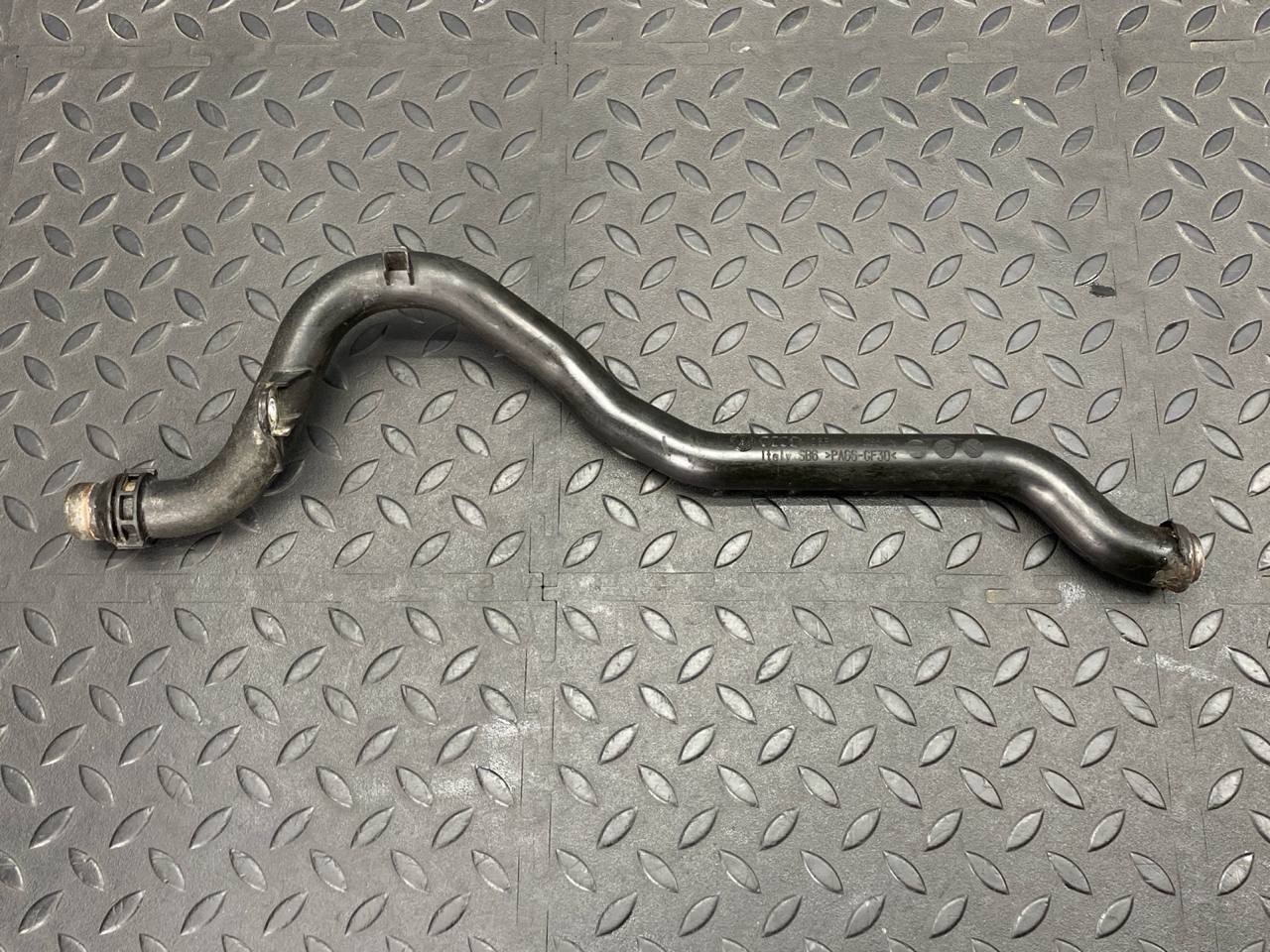 Трубка ОЖ Audi A6/C7 2011–2018