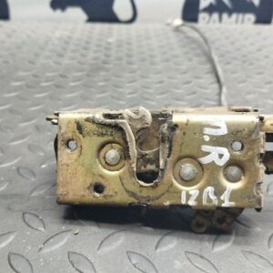 Замок двери передний правый Mercedes Vito/W638 1996-2003