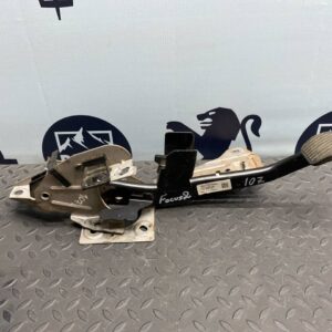Педаль тормоза Ford Focus/2 2004-2011