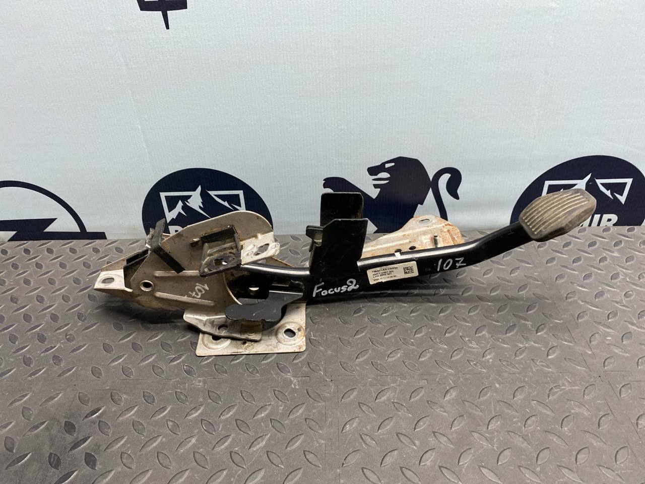 Педаль тормоза Ford Focus/2 2004-2011