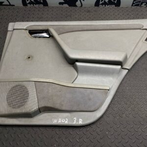 Обшивка двери задняя правая Mercedes C/W202 1993-2001
