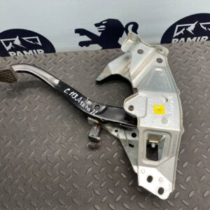 Педаль тормоза Opel Astra/H 2004-2014