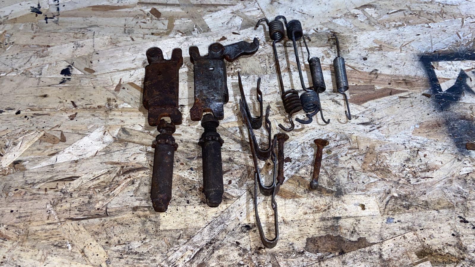 Механизм стояночного тормоза Mercedes M/W163 1997-2005