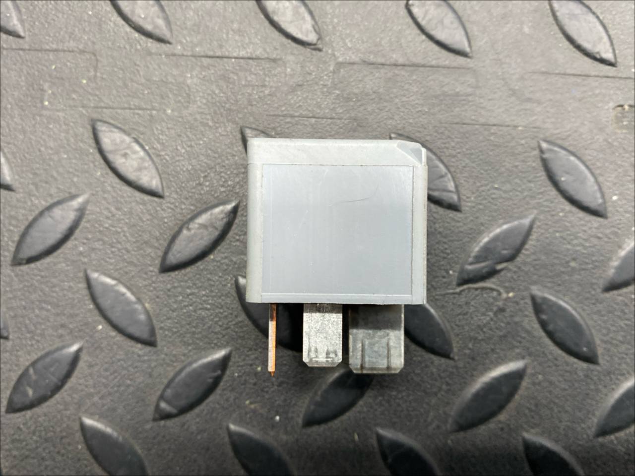 Реле Ford Transit 2000-2006