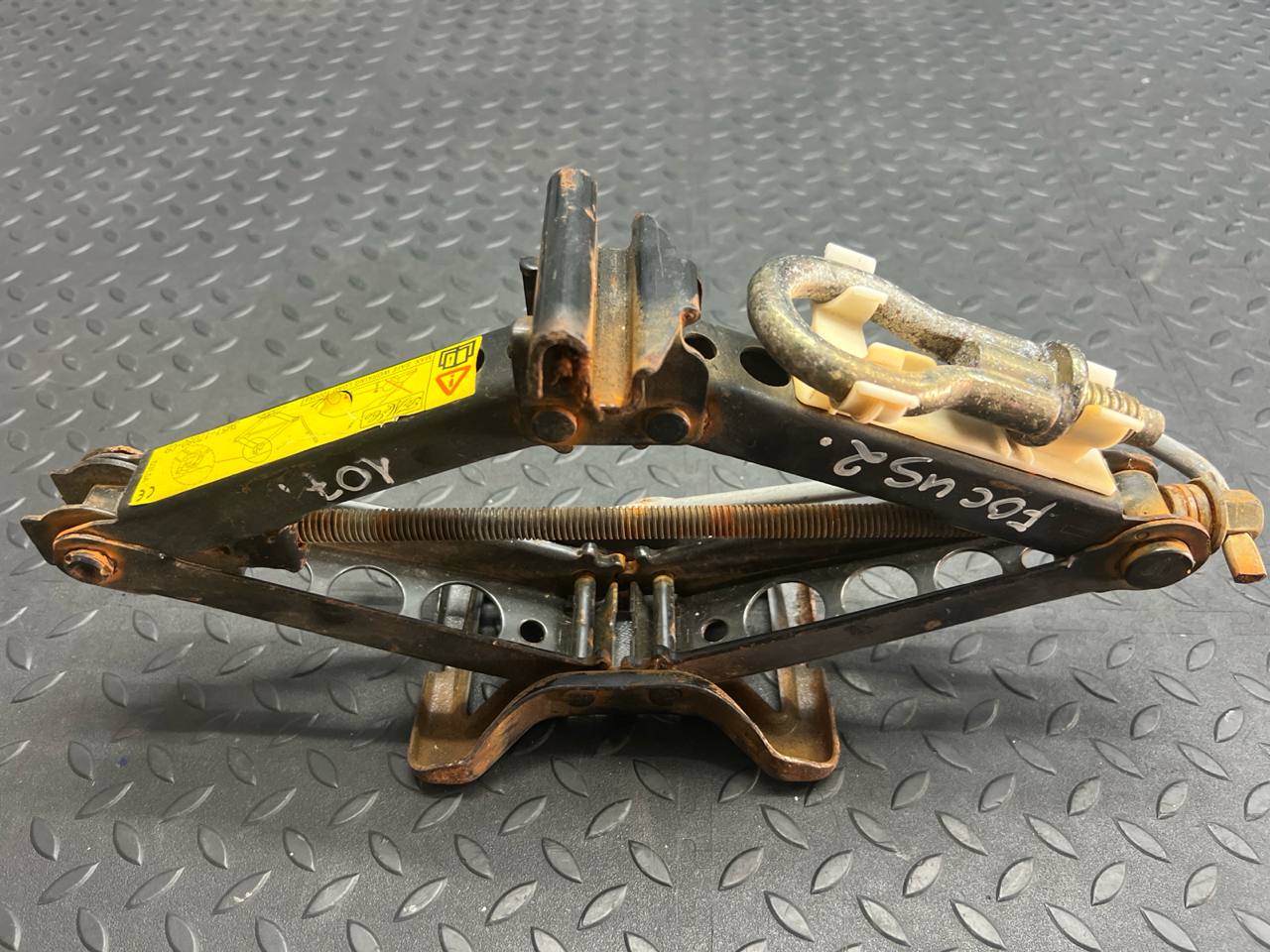 Домкрат Ford Focus/2 2004-2011