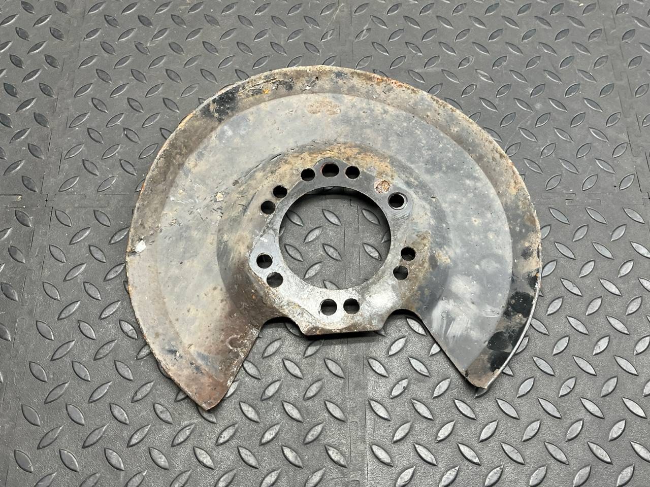 Щит тормозной (Пыльник) задний правый Ford Mondeo/3 2000-2007