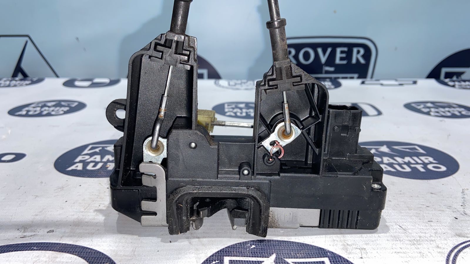 Замок двери задний правый Opel Vectra/C 2002-2008