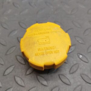 Крышка расширительного бачка Opel Zafira/B 2005-2014