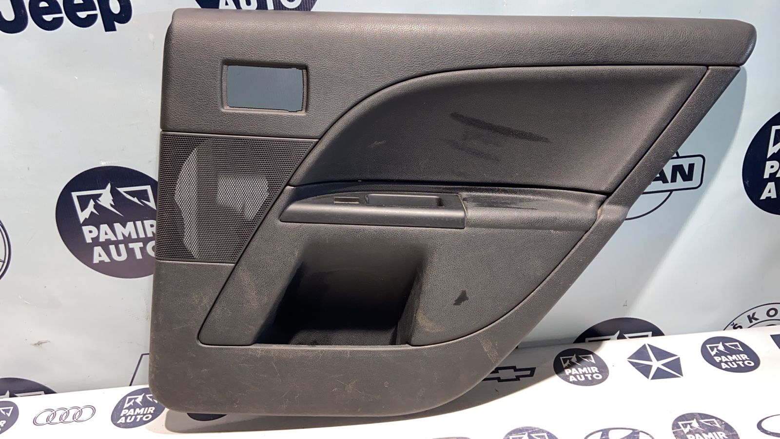 Обшивка двери задняя правая Ford Mondeo/3 2000-2007