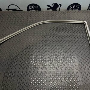 Накладка двери задняя левая Mercedes C/W202 1993-2001