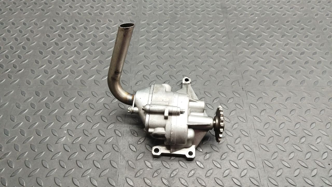 Насос масляный Mercedes Vito/W639 2003-2014