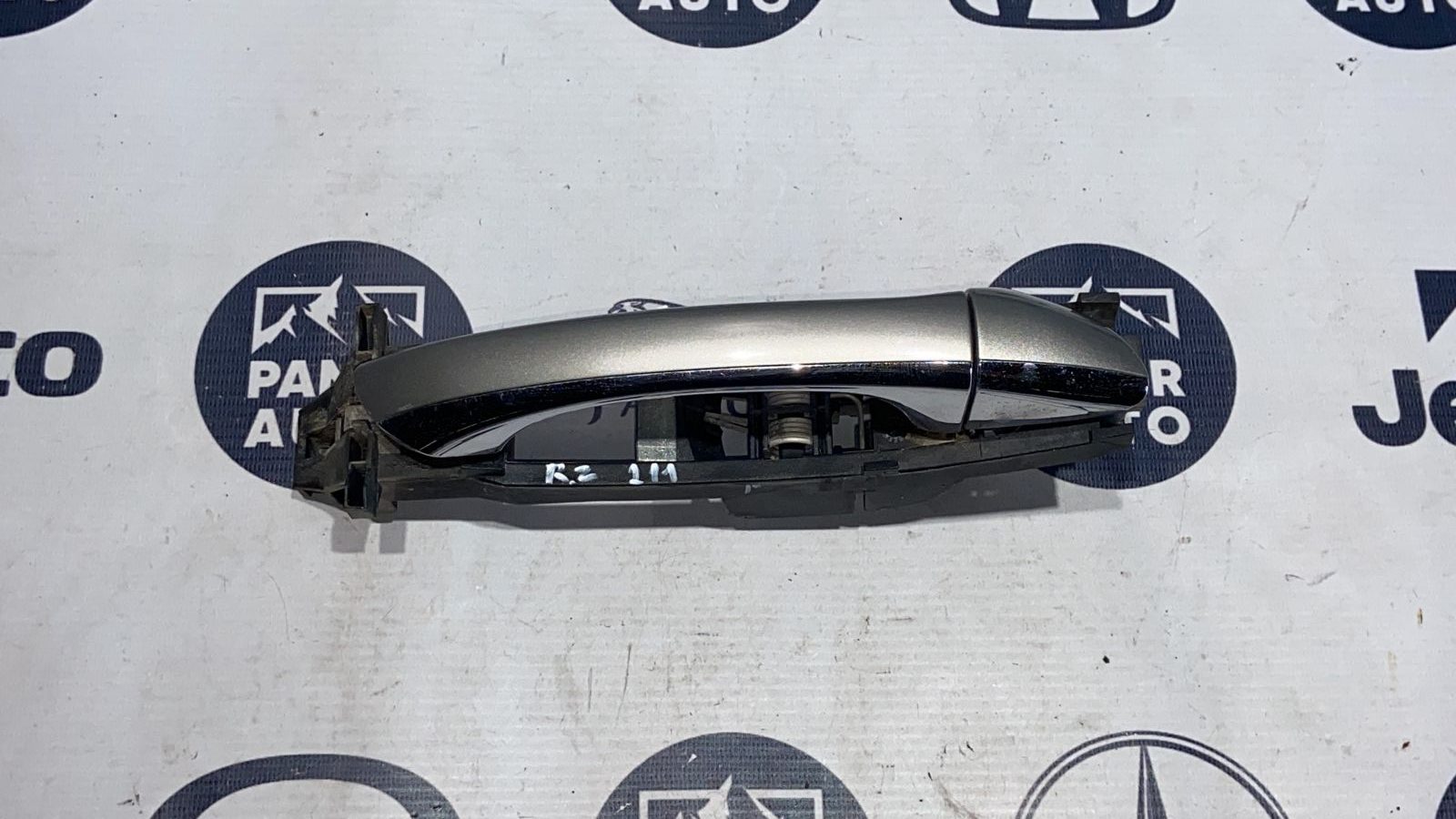 Ручка двери задняя правая Mercedes E/W211 2002-2009