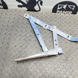 Петля капота левая Mercedes Vito/W638 1996-2003