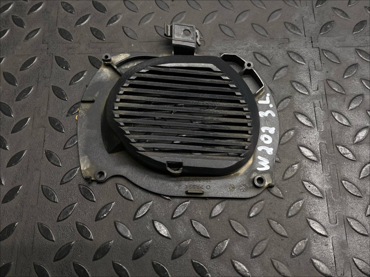 Накладка двери задняя левая Mercedes C/W202 1993-2001