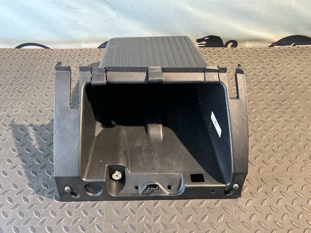 Бардачок Ford Focus/2 2004-2011