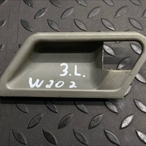 Накладка ручки двери задняя левая Mercedes C/W202 1993-2001
