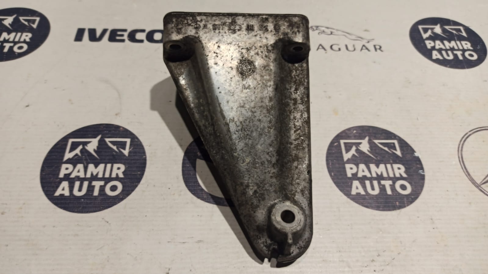 Кронштейн двигателя Mercedes E/W211 2002-2009