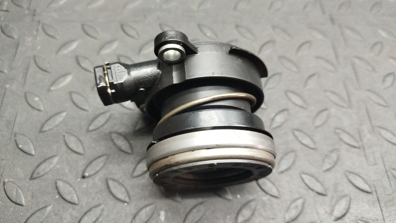 Цилиндр сцепления рабочий Opel Zafira/B 2005-2014