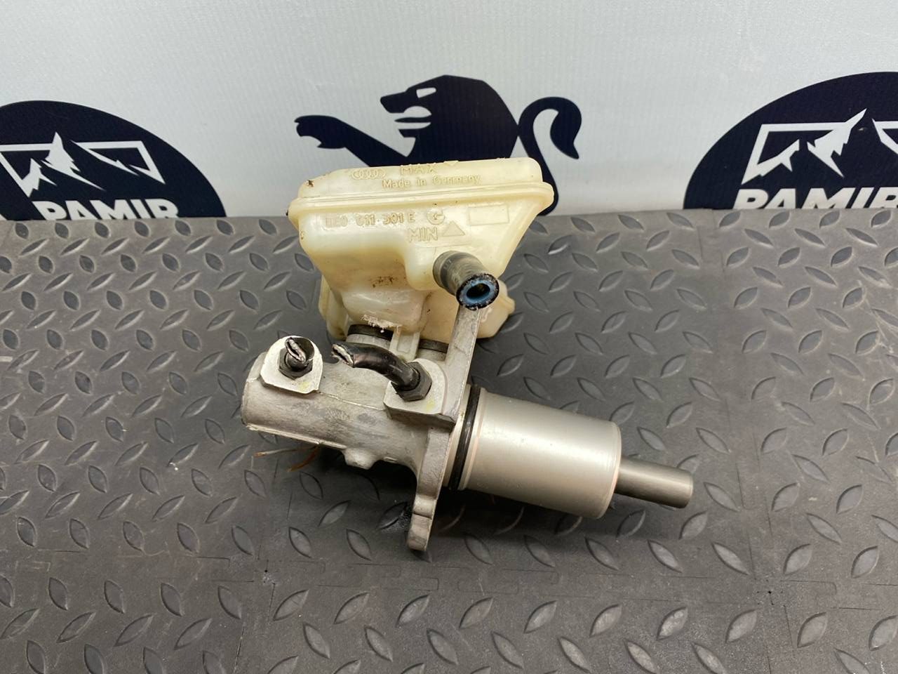 Цилиндр тормозной главный Audi A6/C5 1997-2005