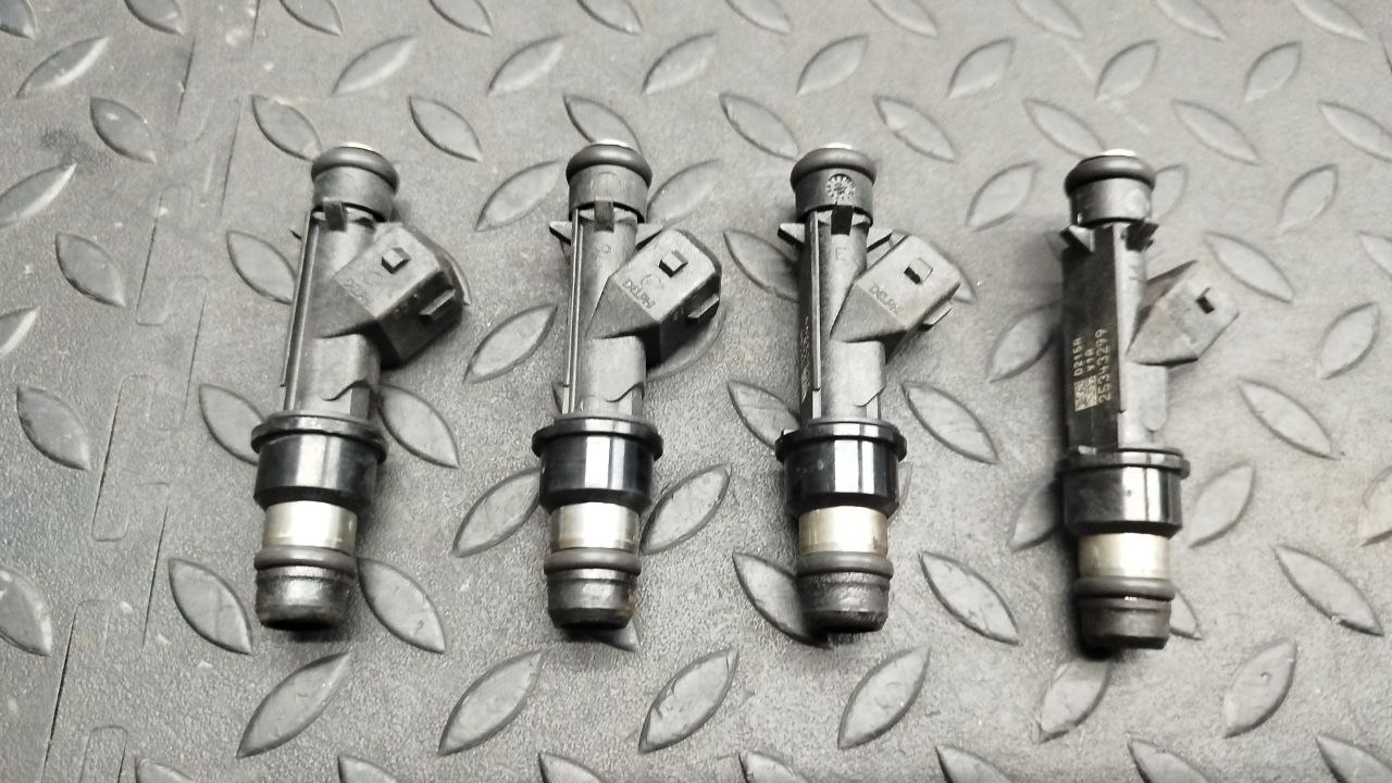 Форсунка бензиновая Opel Astra/H 2004-2014