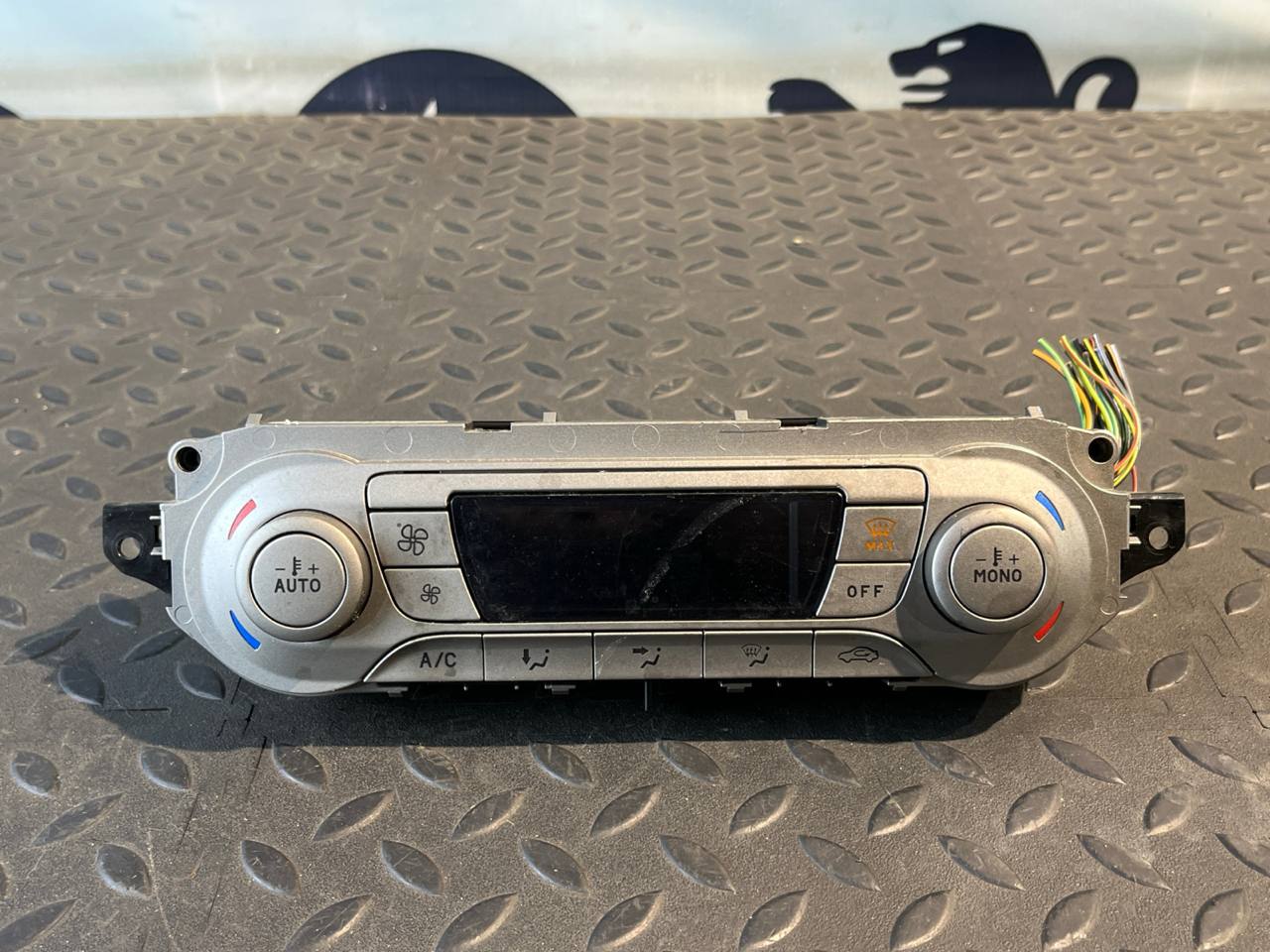 Блок управления климатом Ford Focus/2 2004-2011