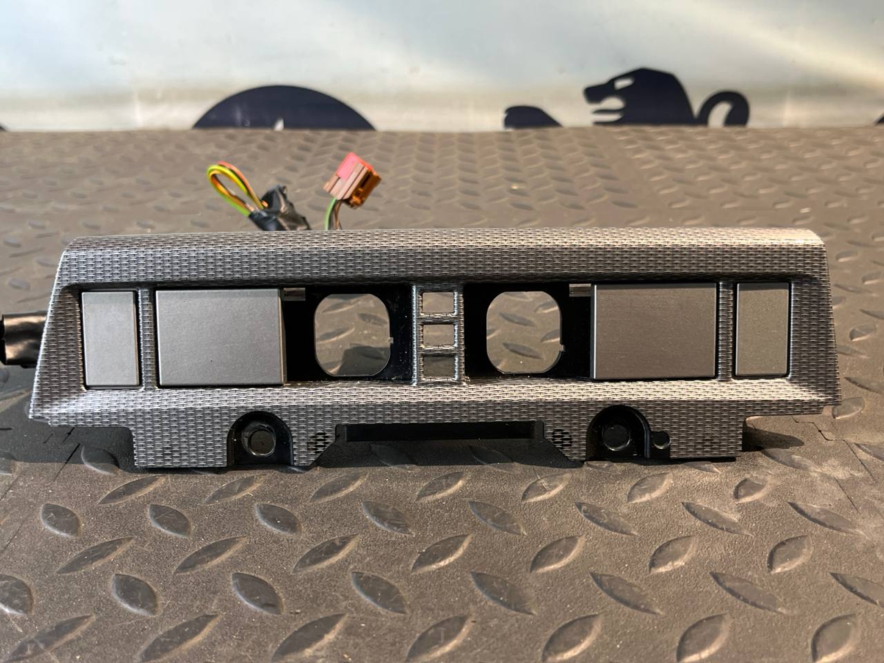 Накладка на торпедо Ford Focus/2 2004-2011