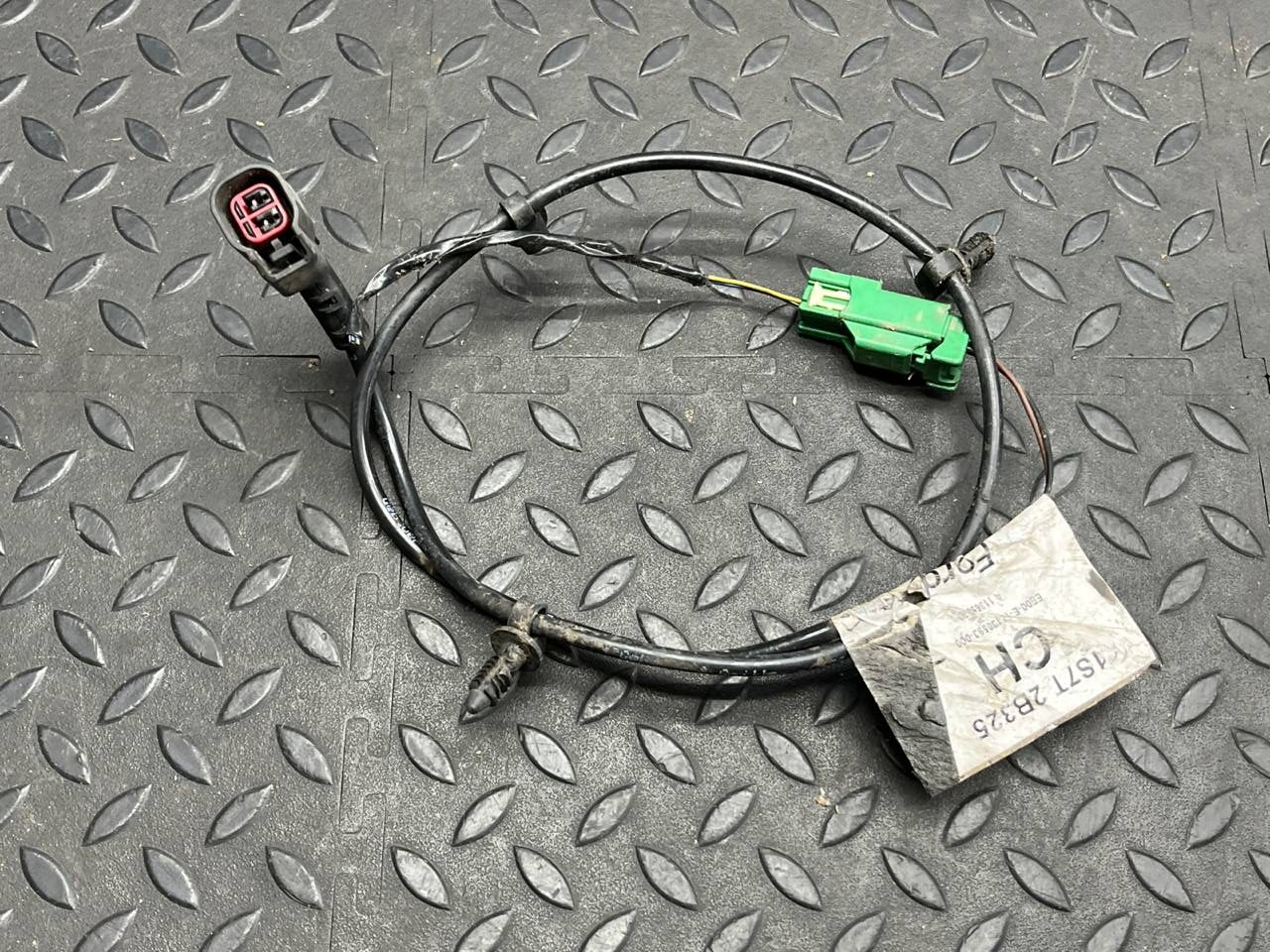 Датчик ABS задний Ford Mondeo/3 2000-2007