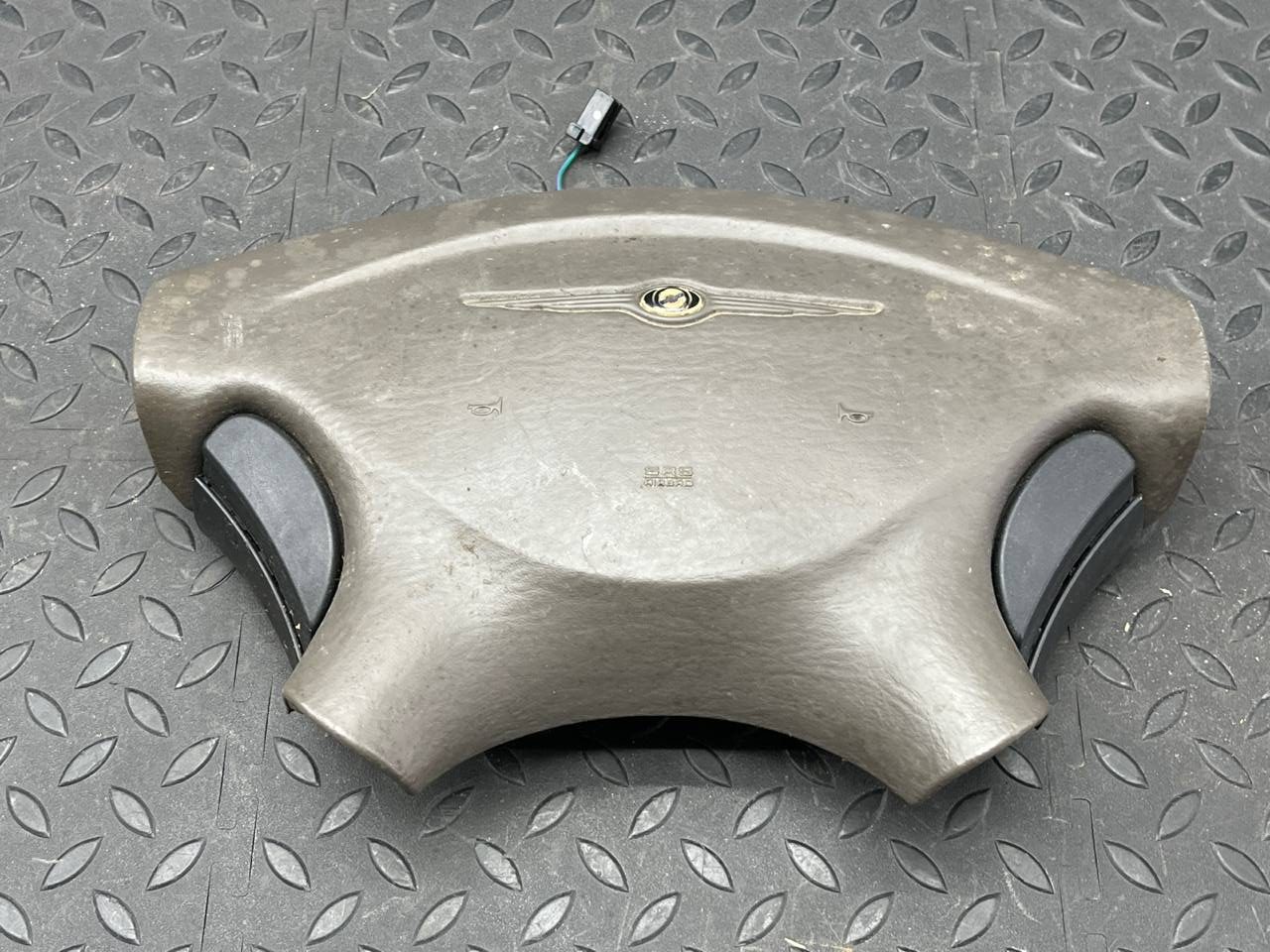 Подушка безопасности в руль Chrysler Voyager/4 2000-2008