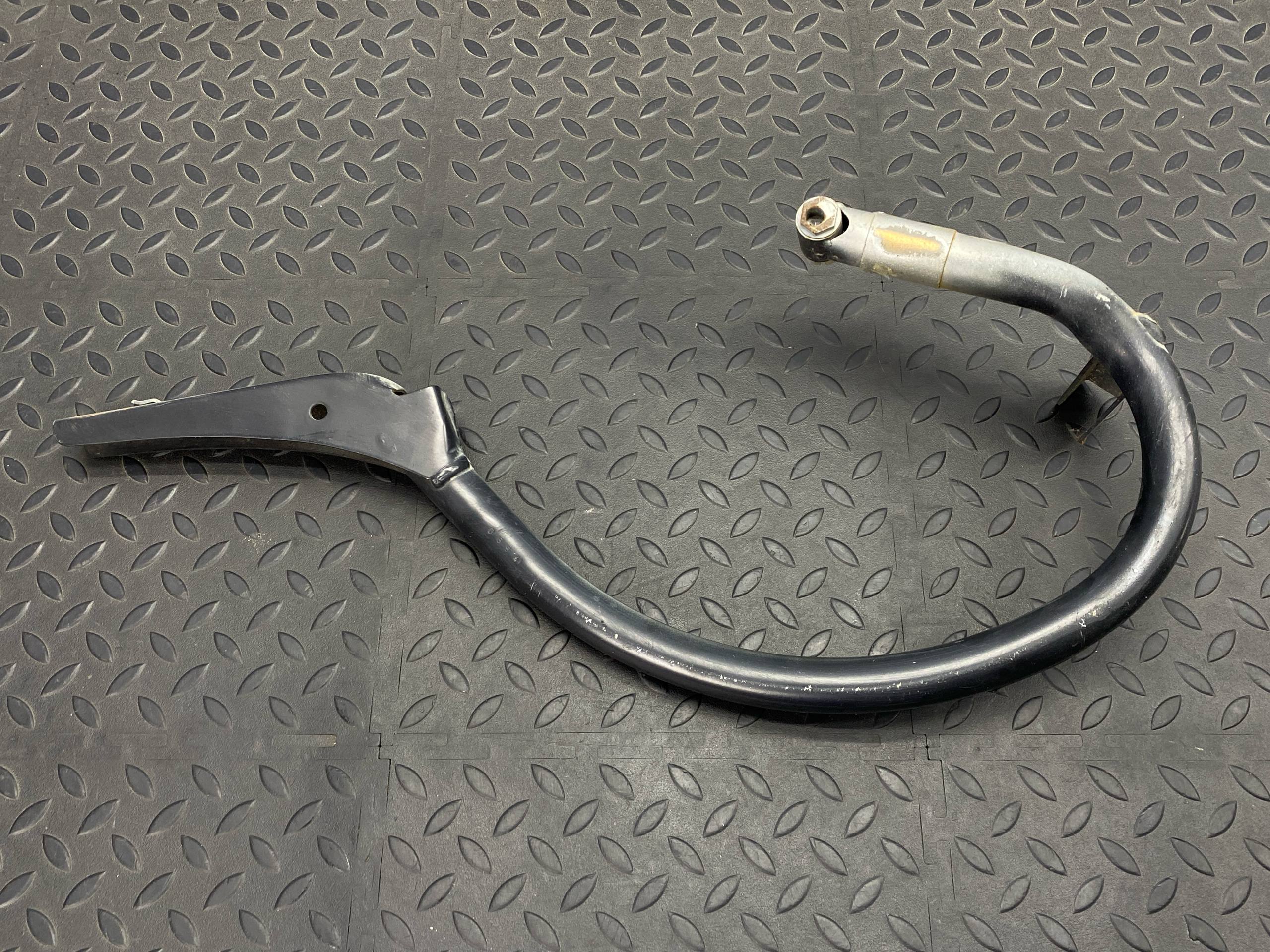 Петля крышки багажника левая Mercedes C/W202 1993-2001