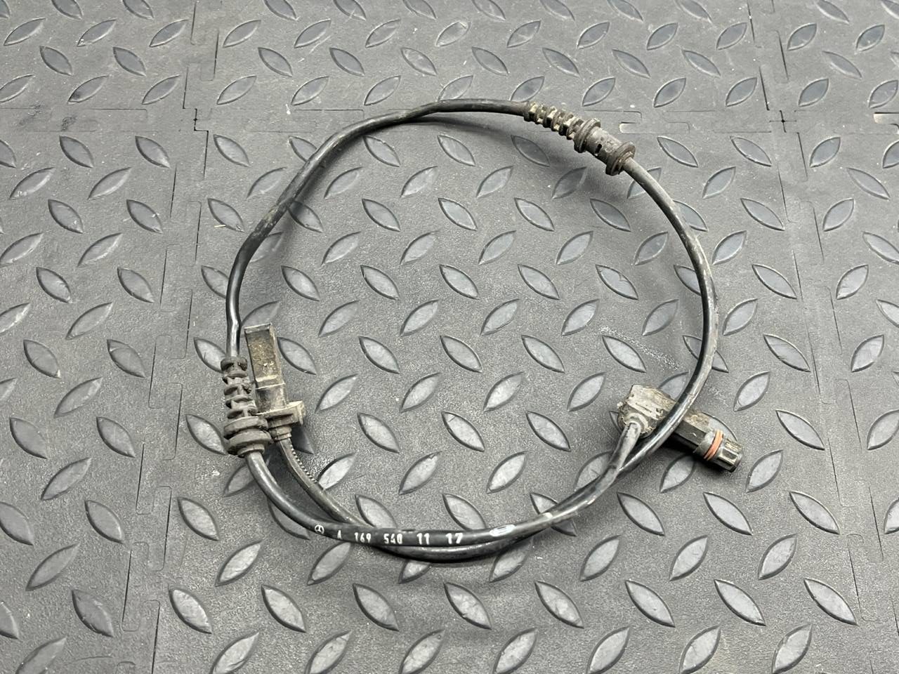 Датчик ABS передний Mercedes B/W245 2005-2011